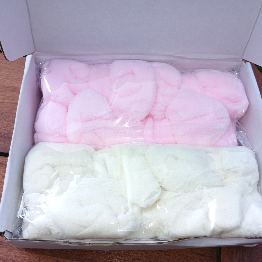 ☀️☀️Pink and White Plush Headbands - Picture 2 of 3